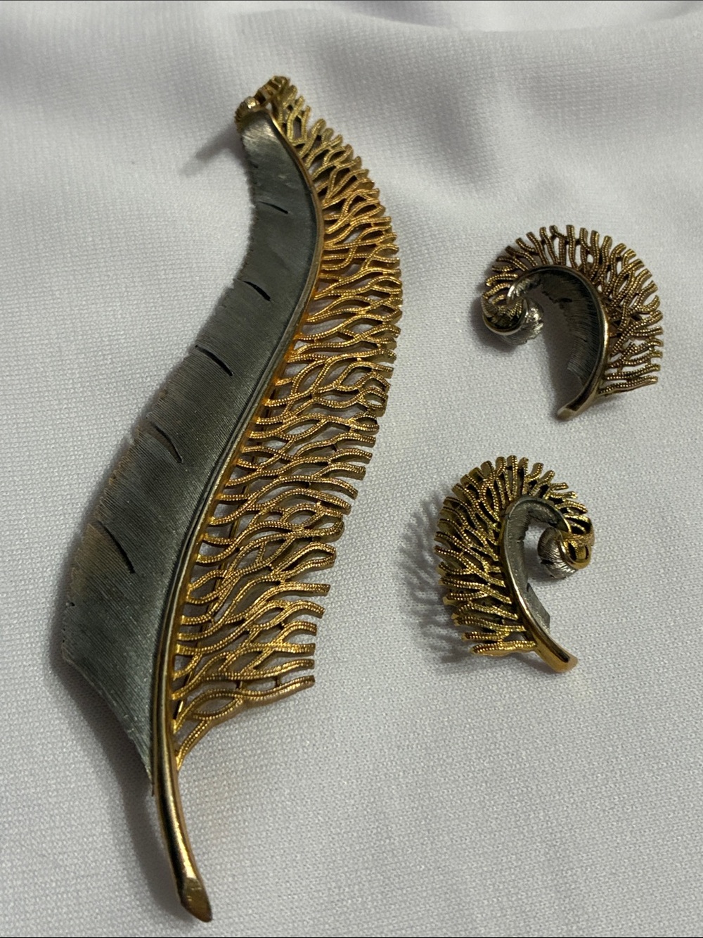 Vintage Gold and Silver Toned Feather Brooch and Earring Set
